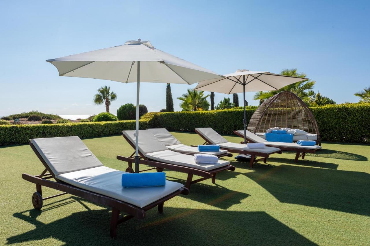 Villa Savoya Sunrise By Ezoria Villas Kólpos tón Korallíon Eksteriør bilde