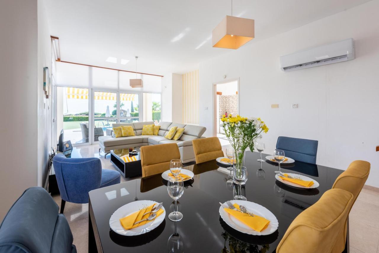 Villa Savoya Sunrise By Ezoria Villas Kólpos tón Korallíon Eksteriør bilde