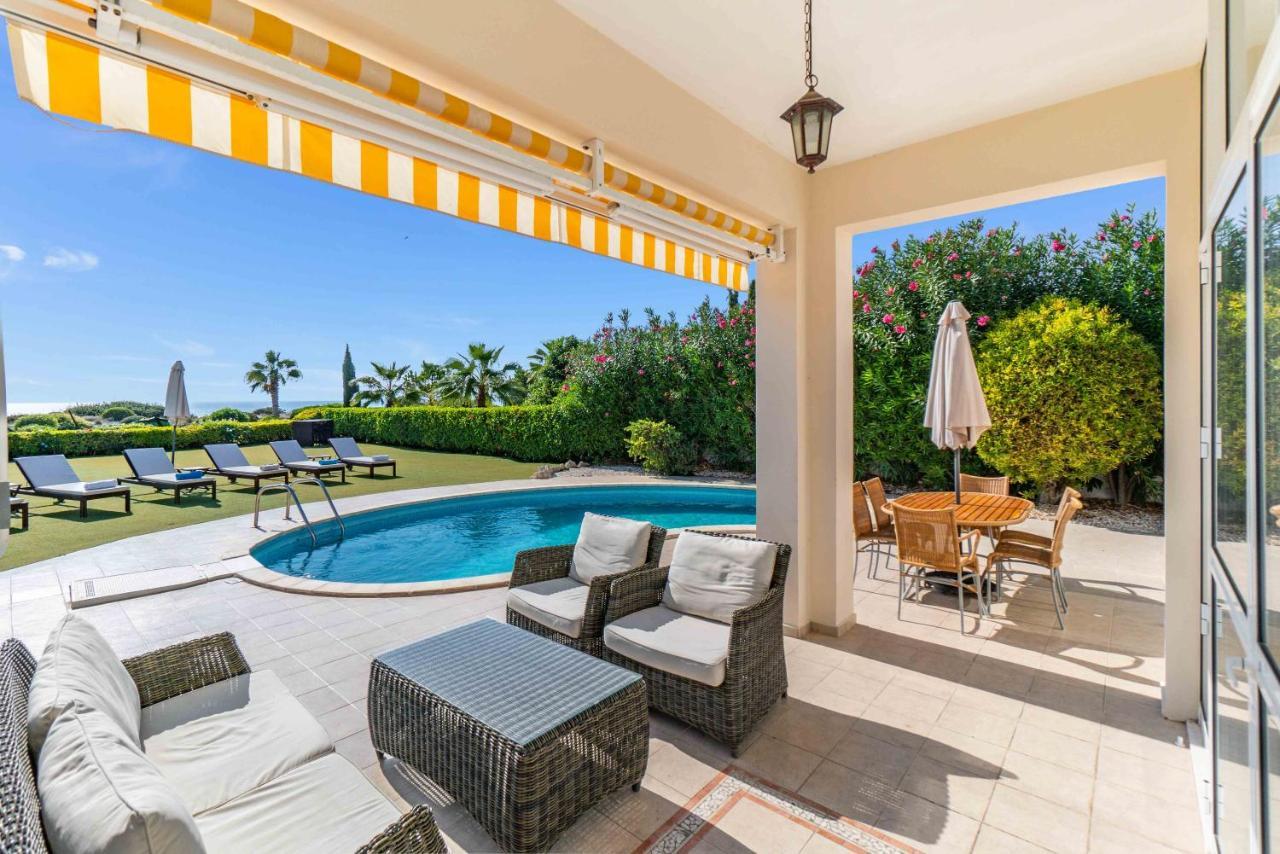 Villa Savoya Sunrise By Ezoria Villas Kólpos tón Korallíon Eksteriør bilde